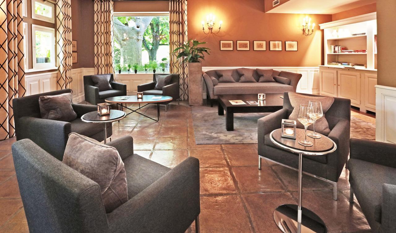 Hotel Le Prieure Villeneuve-lès-Avignon Esterno foto